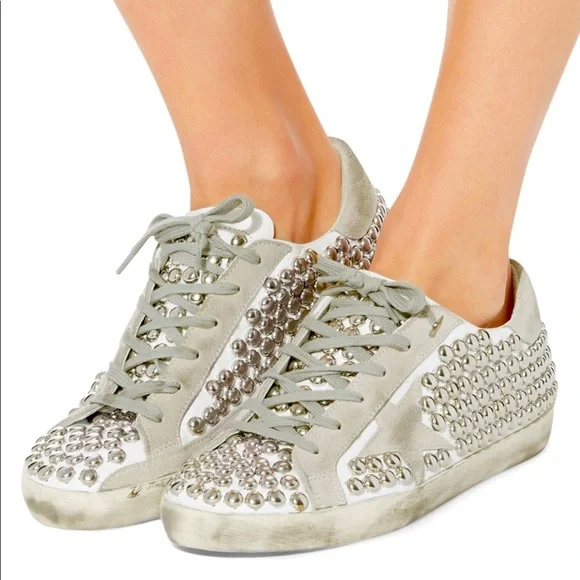 So happy that @goldengoose is finally in the Philippines  ISO THESE S display picture 1